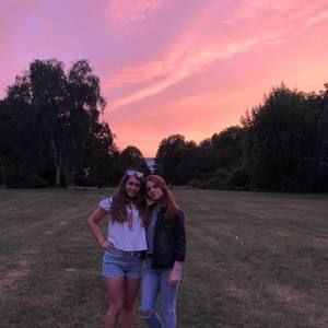 Meet your Posher, Lauren